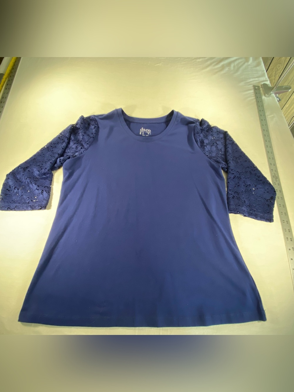 d & co Navy Blue ladies Medium 3/4 Lace sleeves top shirt